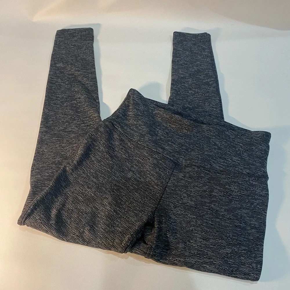 Mondetta Charcoal Heather Leggings- womens size small - Picture 2 of 6